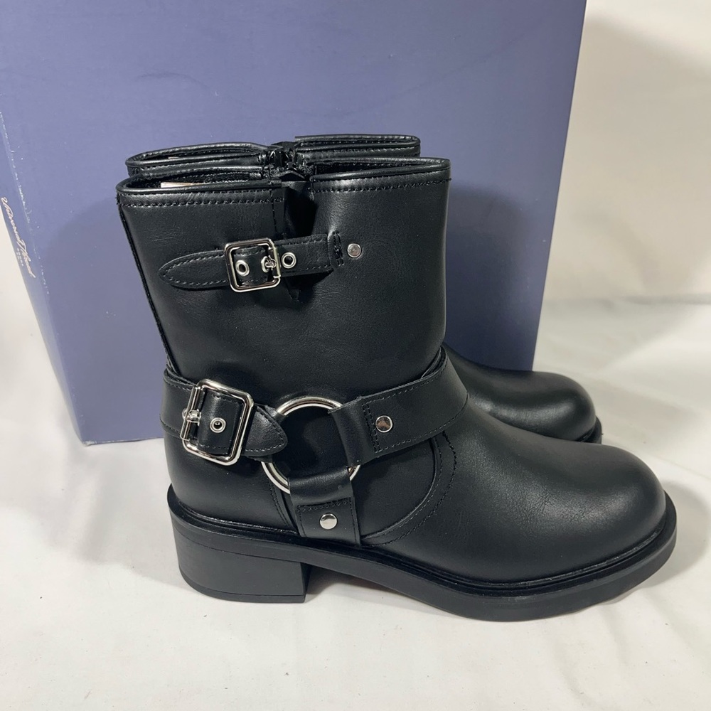 UNIVERSAL THREADS CONNER WOMENS ANKLE BOOT FAUX LEATHER W/BUCKLES BLACK SZ 8.5 - Picture 3 of 14